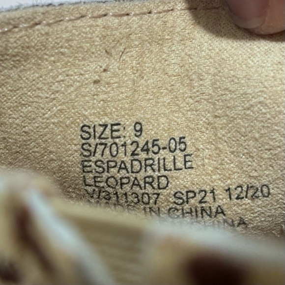 GAP Sz 9 Slides Leopard Print Espadrilles Slip On Slides Pony Hair Flats - Picture 9 of 9